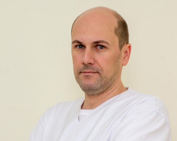 Dr. Adrian Cosmin Schipor Dr. Adrian Cosmin Schipor