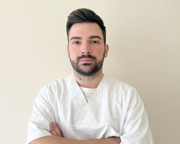 Dr. Alexandru Catoiu Dr. Alexandru Catoiu