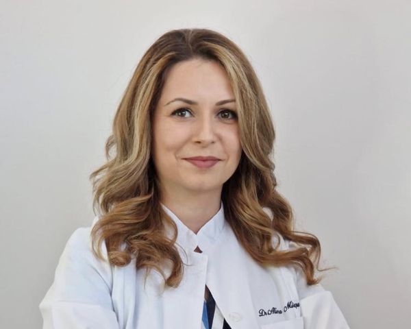 Dr. Alina Ciotlos-Sinoi-Mirsu Dr. Alina Ciotlos-Sinoi-Mirsu