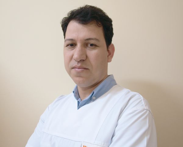 Dr. Cristian Deciu Dr. Cristian Deciu