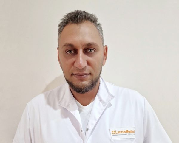 Dr. Daniel Alcaz Dr. Daniel Alcaz