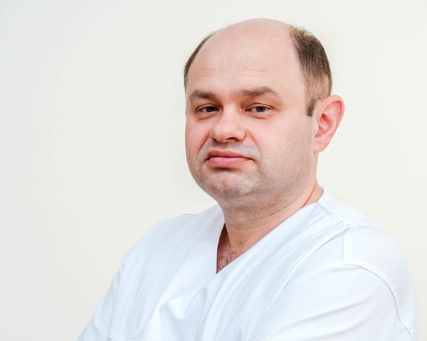 Dr. Iurie Hîncu Dr. Iurie Hîncu