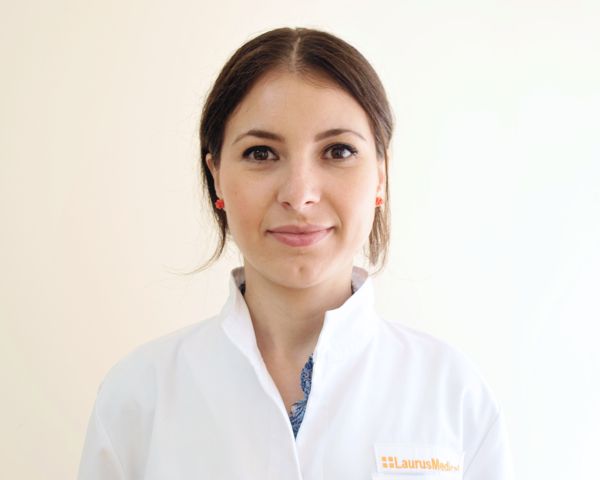 Dr. Manuela Olaru Dr. Manuela Olaru