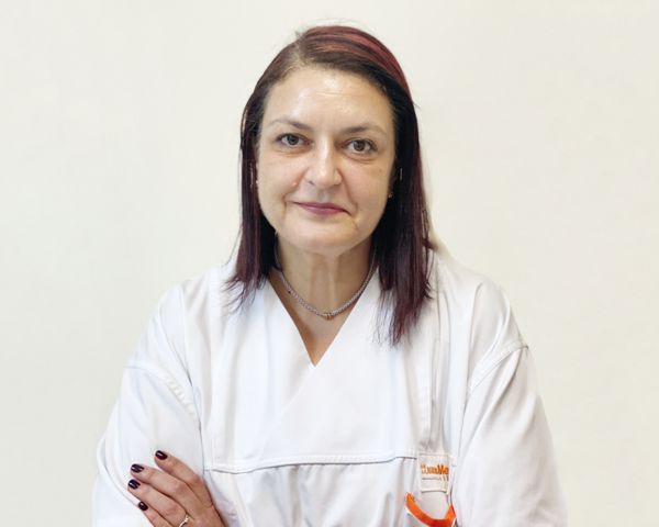 Dr. Raluca-Dana Popa Dr. Raluca-Dana Popa