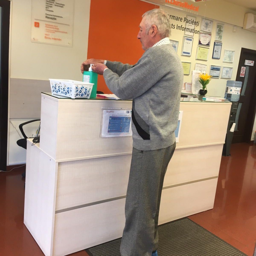 triaj epidemiologic Laurus Medical